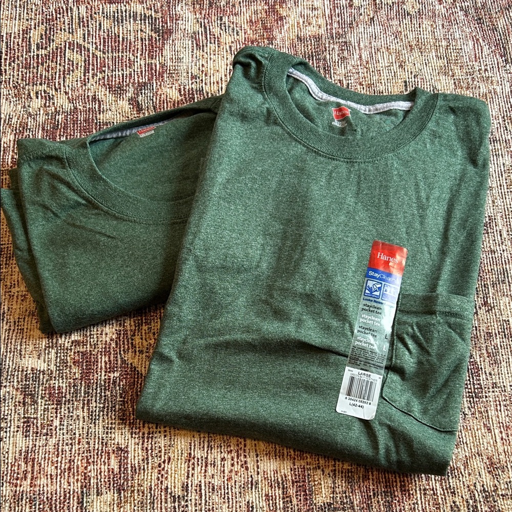 Hanes Men's Heather Green Short Sleeve Pocket Tee